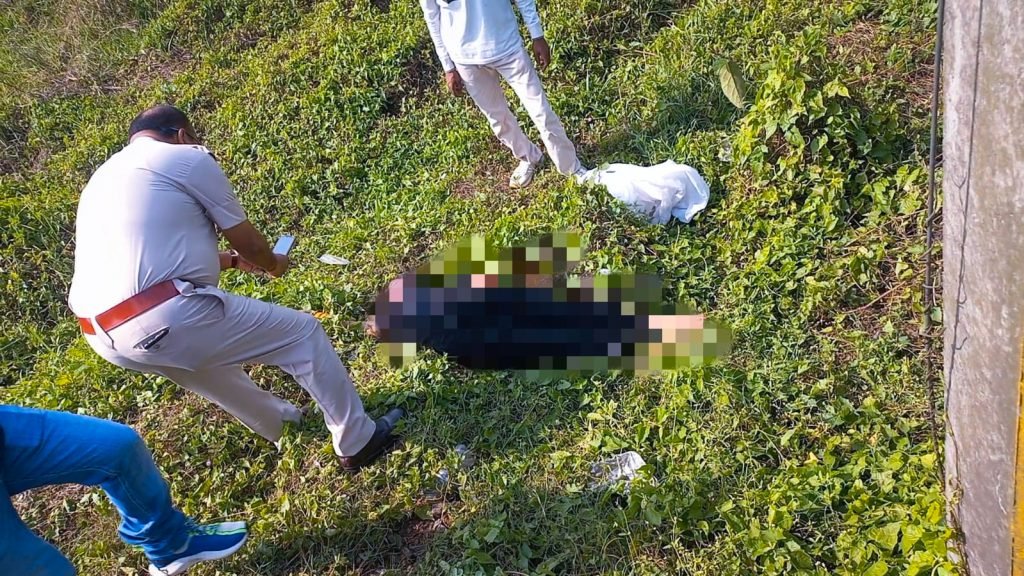 অজ্ঞাত পরিচয় মহিলার মৃতদেহ উদ্ধার দুর্গাপুরের বুদবুদে,তদন্তে বুদবুদ থানার পুলিশ। চাঞ্চল্য দুর্গাপুরের বুদবুদে। 1 March 15, 2024 March 15, 2024 PSX 20240315 215407